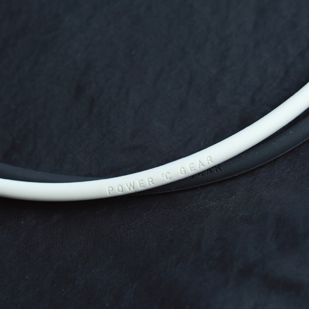 【限定100本受注枠】パワードギア DualMag ネックレス/ WHITE/BLACK